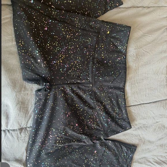 CurvesNCombatboots Black Speckled Leggings - Picture 1 of 4